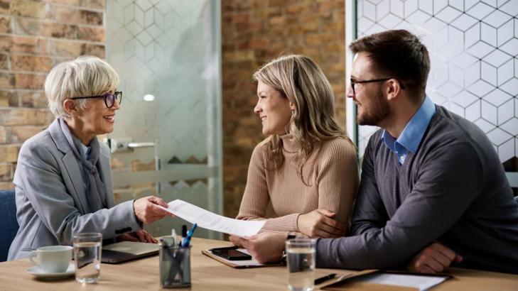 How to Persuade Others?