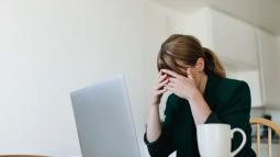 7 Examples of Omission Bias Negatively Affecting Your Life