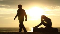 11 Reasons to Break Up: When Is It Right to Break Up?