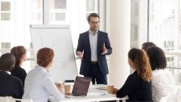 Empathic Leadership Through Improvisational Speaking
