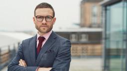 9 Influential Tips to Boost Self-confidence