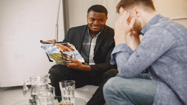 Should You Go to a Psychotherapist or a Psychologist?