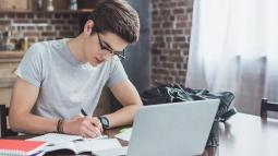 Qualities of an Intellectual Individual: Key Traits and Characteristics